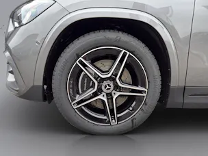 MERCEDES-BENZ GLA 250 Swiss Star AMG Line 4matic