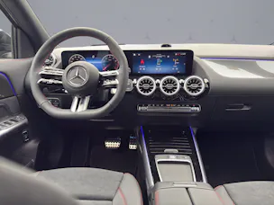 MERCEDES-BENZ GLA 250 Swiss Star AMG Line 4matic