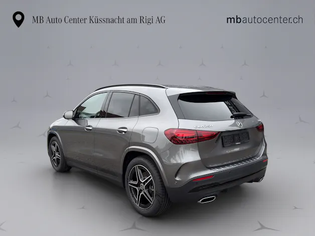 MERCEDES-BENZ GLA-Klasse H247 GLA 250 Swiss Star AMG Line 4matic