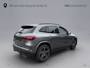 MERCEDES-BENZ GLA 250 Swiss Star AMG Line 4matic