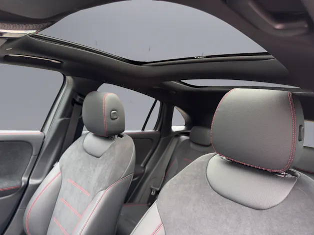MERCEDES-BENZ GLA-Klasse H247 GLA 250 Swiss Star AMG Line 4matic