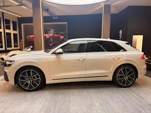 AUDI Q8 3.0 55 TFSI quattro T-Tronic