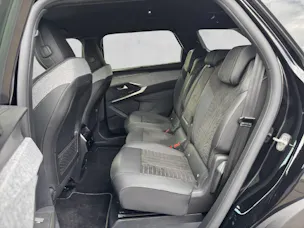 PEUGEOT NEW 5008 1.2 Hybrid GT 145