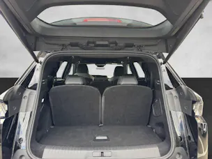 PEUGEOT NEW 5008 1.2 Hybrid GT 145