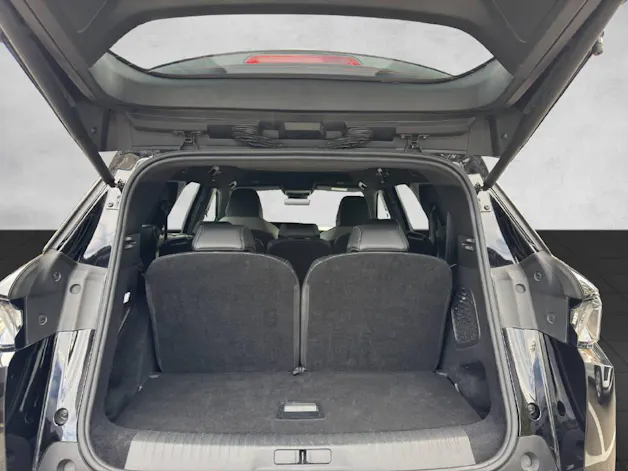 PEUGEOT NEW 5008 1.2 Hybrid GT 145