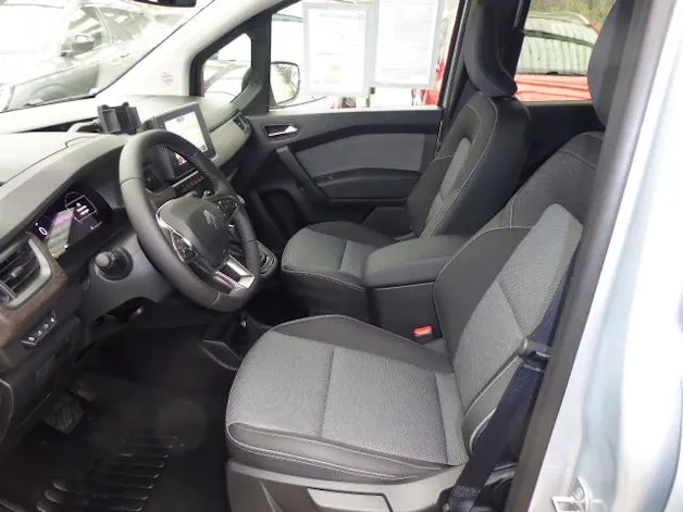 RENAULT Grand Kangoo Kombi 1.3 TCe 130 techno Aut.