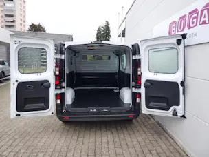 RENAULT Trafic Kaw. 3.0 t L1 H1 2.0 dCi Blue 150 Advance Aut.