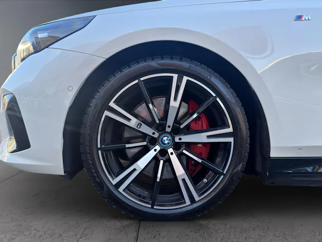 BMW i5 M60 xDrive