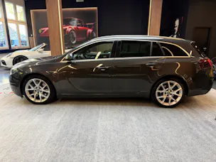 OPEL Insignia Sports Tourer 2.8 V6 T 4x4 OPC