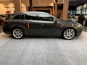 OPEL Insignia Sports Tourer 2.8 V6 T 4x4 OPC
