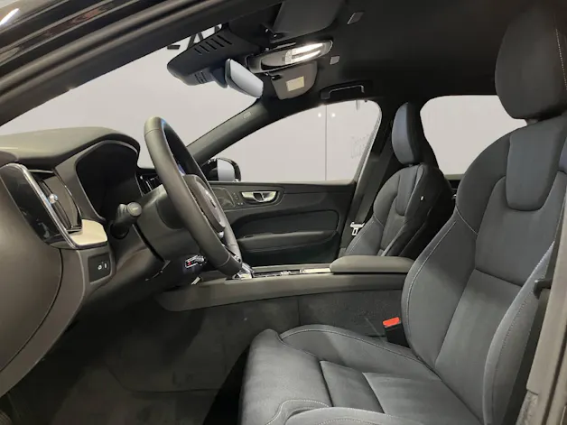 VOLVO XC60 2.0 T6 TE Plus Dark eAWD