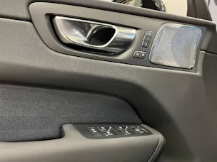 VOLVO XC60 2.0 T6 TE Plus Dark eAWD
