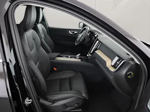 VOLVO XC60 2.0 T8 TE Ultra Bright eAWD