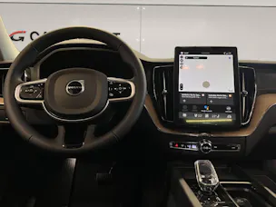 VOLVO XC60 2.0 T8 TE Ultra Dark eAWD