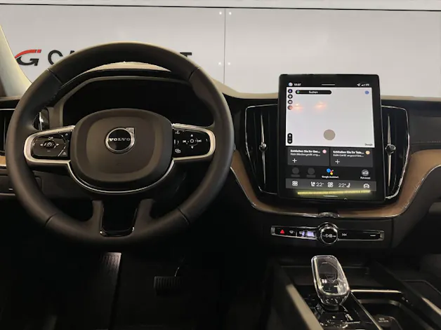 VOLVO XC60 2.0 T8 TE Ultra Dark eAWD