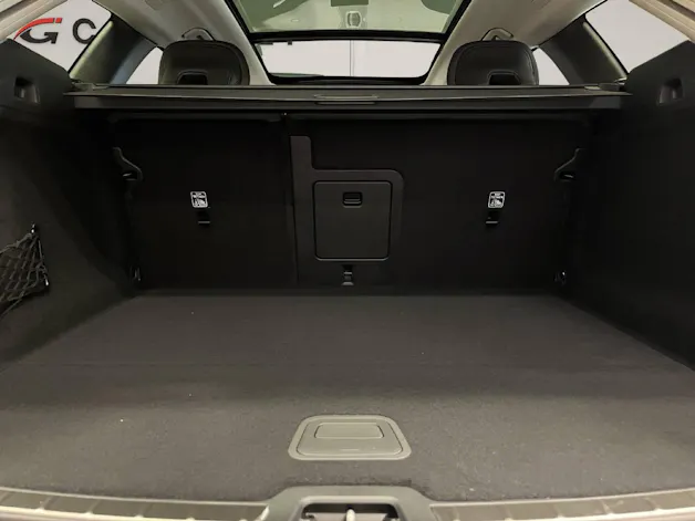 VOLVO XC60 2.0 T8 TE Ultra Dark eAWD