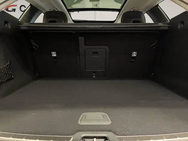 VOLVO XC60 2.0 T8 TE Ultra Dark eAWD