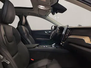 VOLVO XC60 2.0 T8 TE Ultra Dark eAWD