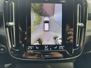 VOLVO XC40 2.0 B4 MH AWD R-Design