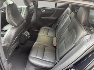 VOLVO XC40 2.0 B4 MH AWD R-Design