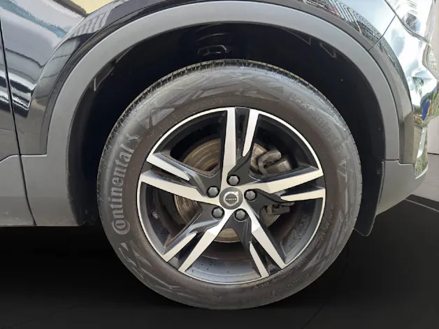 VOLVO XC40 2.0 B4 MH AWD R-Design