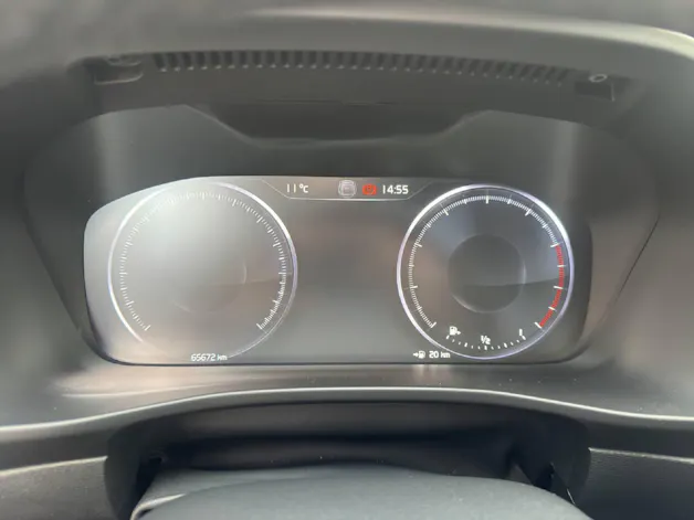 VOLVO XC40 2.0 B4 MH AWD R-Design
