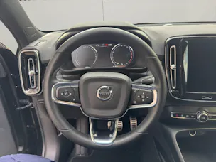 VOLVO XC40 2.0 B4 MH AWD R-Design