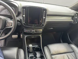 VOLVO XC40 2.0 B4 MH AWD R-Design