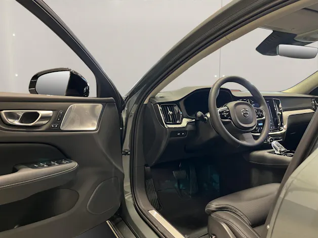 VOLVO V60 2.0 T6 TE Ultra Dark eAWD