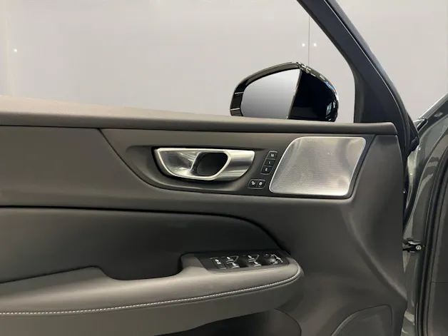 VOLVO V60 2.0 T6 TE Ultra Dark eAWD