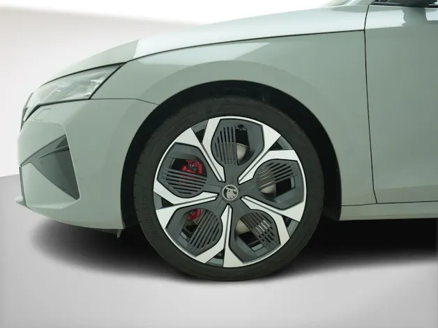SKODA Octavia 2.0 TSI RS DSG
