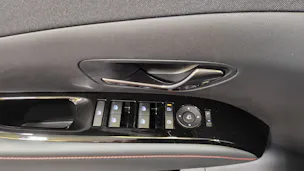 HYUNDAI Tucson 1.6 T-GDi HEV N-Line LUX.pack 4WD