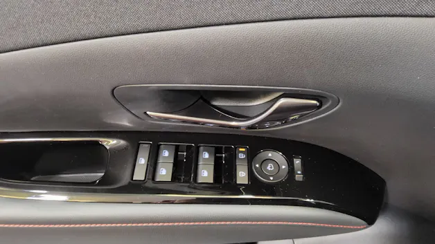 HYUNDAI Tucson 1.6 T-GDi HEV N-Line LUX.pack 4WD