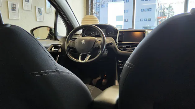 PEUGEOT 208 1.2 PureTech Allure S/S
