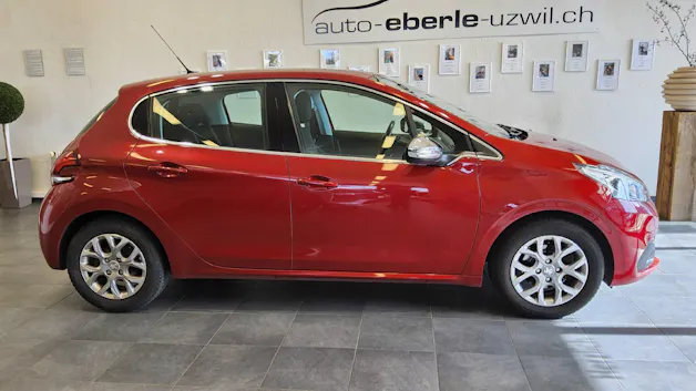 PEUGEOT 208 1.2 PureTech Allure S/S