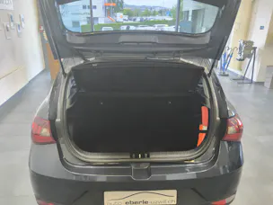 HYUNDAI i20 1.0 T-GDi Amplia