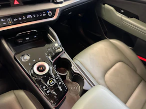 https://vehicle.imgix.net/4525451/7a2500cb-a013-45cb-ba06-03eec1256a9d.jpg