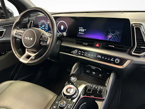 https://vehicle.imgix.net/4525451/ffea15e5-b9dd-4936-98ce-5e702180132e.jpg