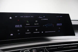 Fahrzeugbild PEUGEOT 3008 long range e-GT Exclusive