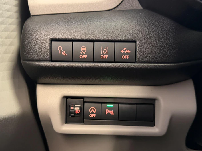Fahrzeugbild SUZUKI SWIFT