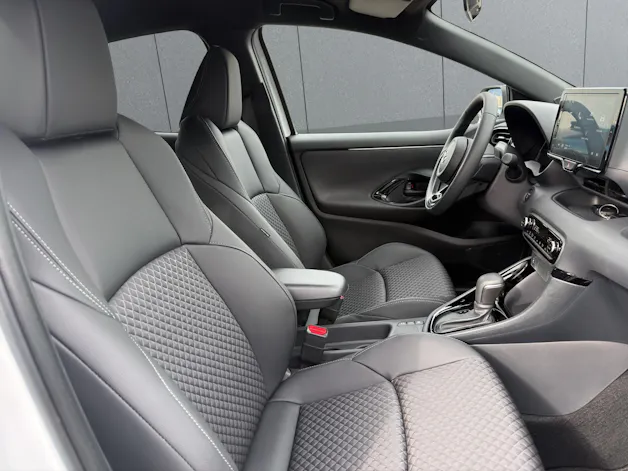 MAZDA 2 1.5 Hybrid Homura