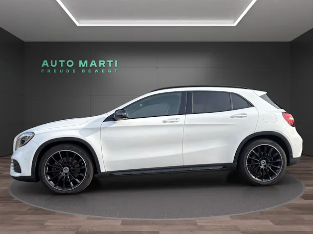 MERCEDES-BENZ GLA-Klasse X156 GLA 250 AMG Line 4m