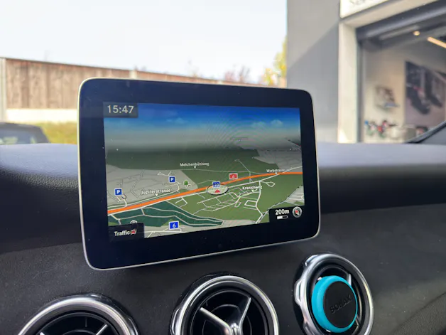 MERCEDES-BENZ GLA-Klasse X156 GLA 250 AMG Line 4m