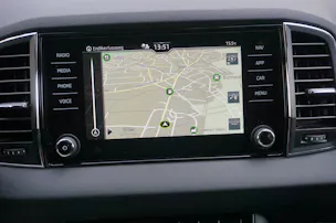 SKODA Karoq 1.5 TSI Ambition DSG