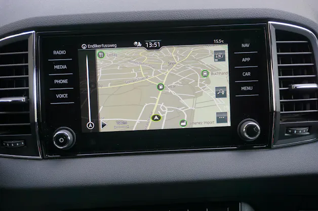SKODA Karoq 1.5 TSI Ambition DSG