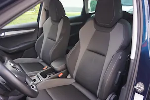 SKODA Karoq 1.5 TSI Ambition DSG