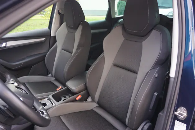 SKODA Karoq 1.5 TSI Ambition DSG