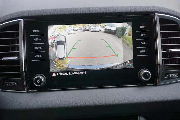 SKODA Karoq 1.5 TSI Ambition DSG