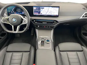 BMW 330e x DriveTouring Steptronic M Sport Pro (CH)⛽ + 🔌