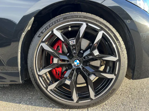 BMW 330e x DriveTouring Steptronic M Sport Pro (CH)⛽ + 🔌
